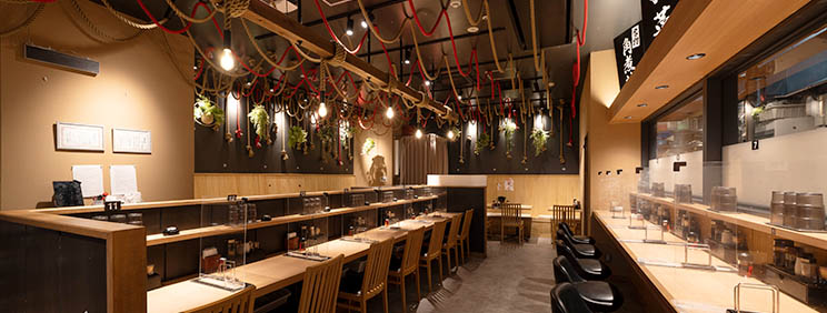 写真：店舗内観