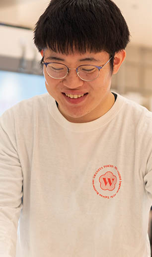 写真：ミライートで働く人