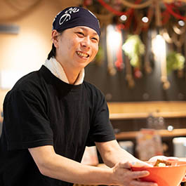 写真：ミライートで働く人